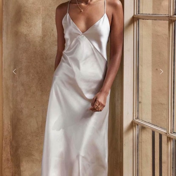 Grace Loves Lace Silky Satin Midi in Moonshine - Size Medium - Picture 3 of 3